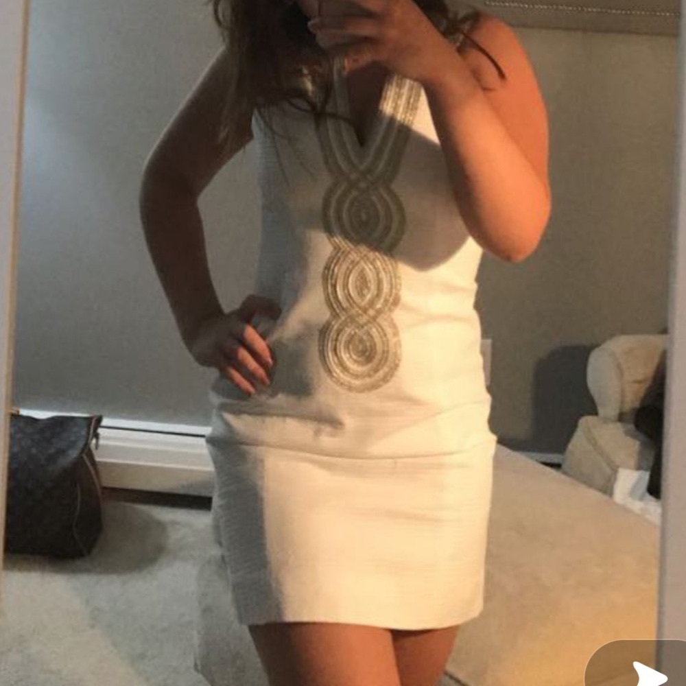 LILLY PULITZER. Dress. White, gold, and silver. Size 4